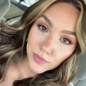 Meet your Posher, Kaylyn